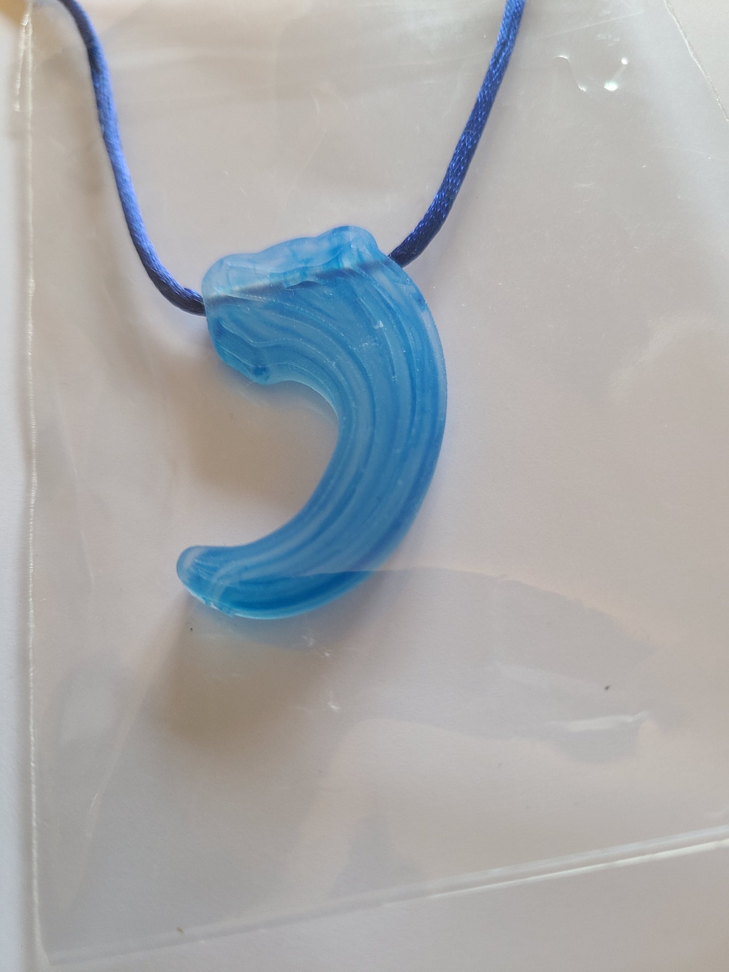 Raptor Claw Pendant with Through Hole